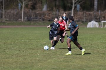 Bild 201 - wBJ VfL Pinneberg - Waldd�rfer SV : Ergebnis: 5:0